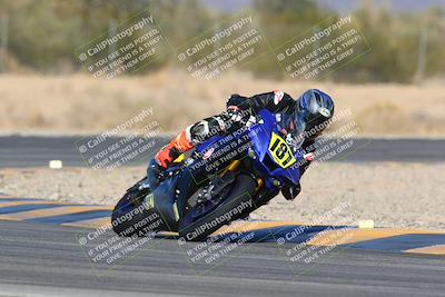 media/Jan-14-2024-SoCal Trackdays (Sun) [[2e55ec21a6]]/Turn 6 (125pm)/